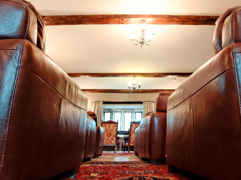 AninterestingperspectiveontheNorthTowermainreceptionroom1 768x575