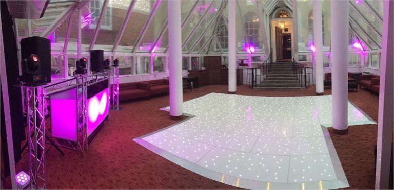 Atrium dancefloor2 768x372