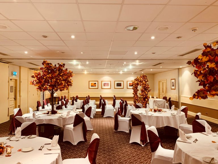 AutumnWeddingBreakfastCeremony 768x576