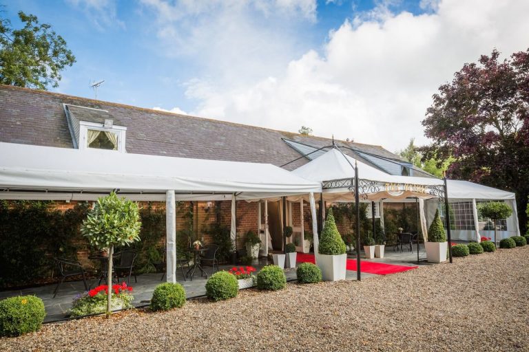 Ayshea entrance shot pmnz7a 768x512