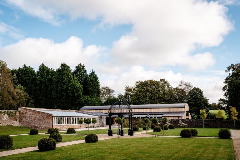 B720112 scaled 768x512