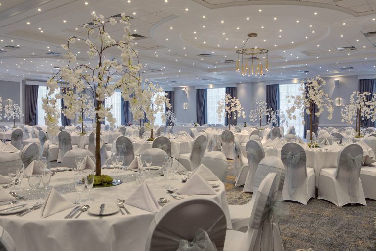 Ballroom Wedding Breakfast 768x512