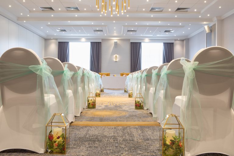 Ballroom Wedding Ceremony 3 768x512