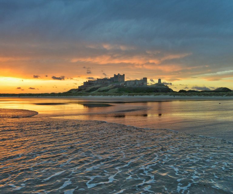 BamburghCastlemorningbeachbyDarrenChapman 768x640