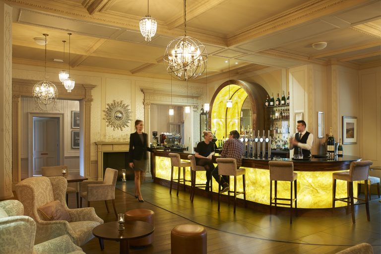 BelsfieldBar01 768x512