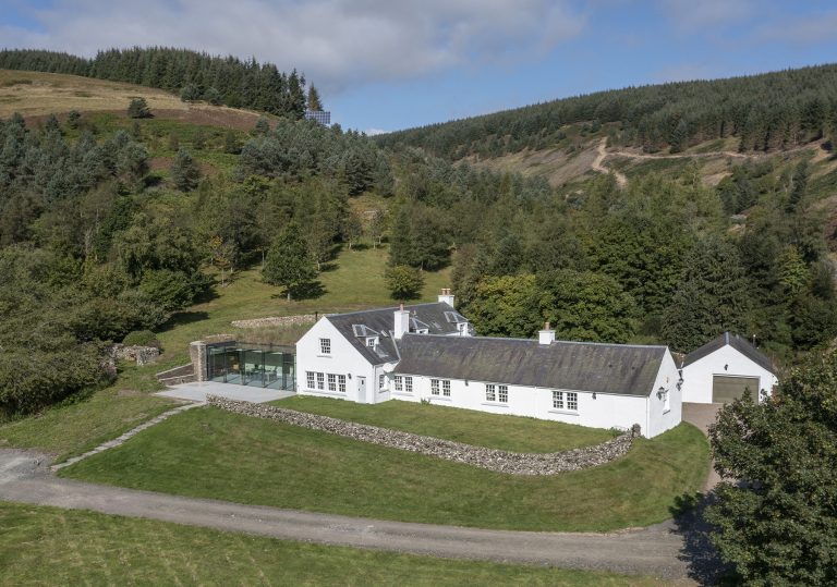 Blackhouse2022051 1 768x539