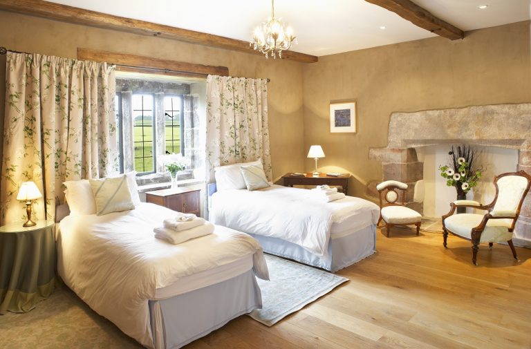 BlencoweHallLadyJaneGreyRoom 768x505