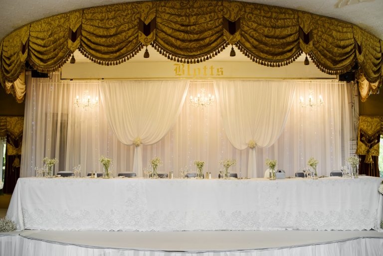 BlottsCrystalRoomStage 768x513