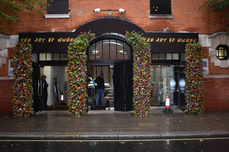 BrandingoutsideLindleyHall RHH7 768x512
