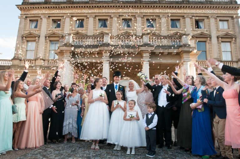 Bridal Party   Front of House   Lisa Gill Photography wvr3z1 1 768x510