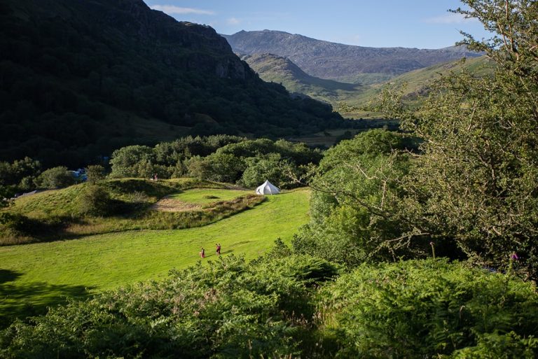 Bridaltentinbarnfield 768x513