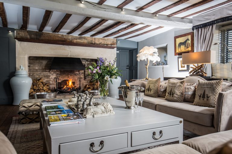 COURTHOUSE 30med 768x512