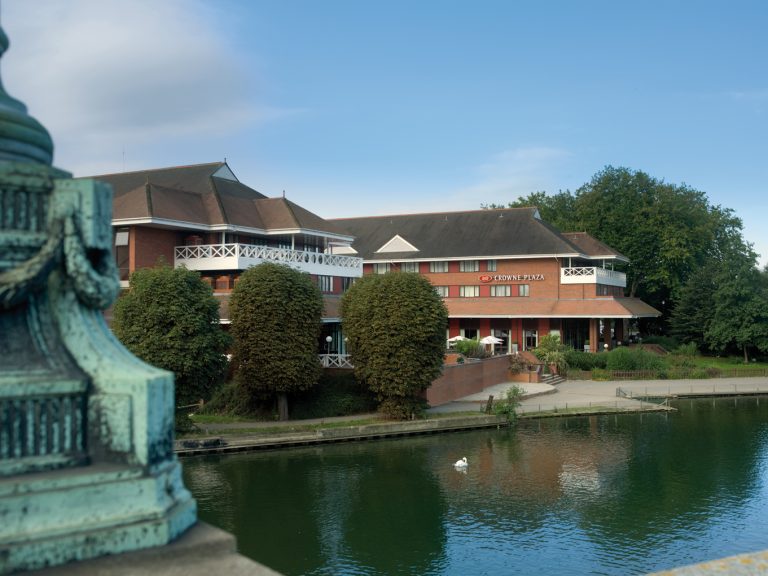 CPR Caversham Bridge and Hotel 3 768x576