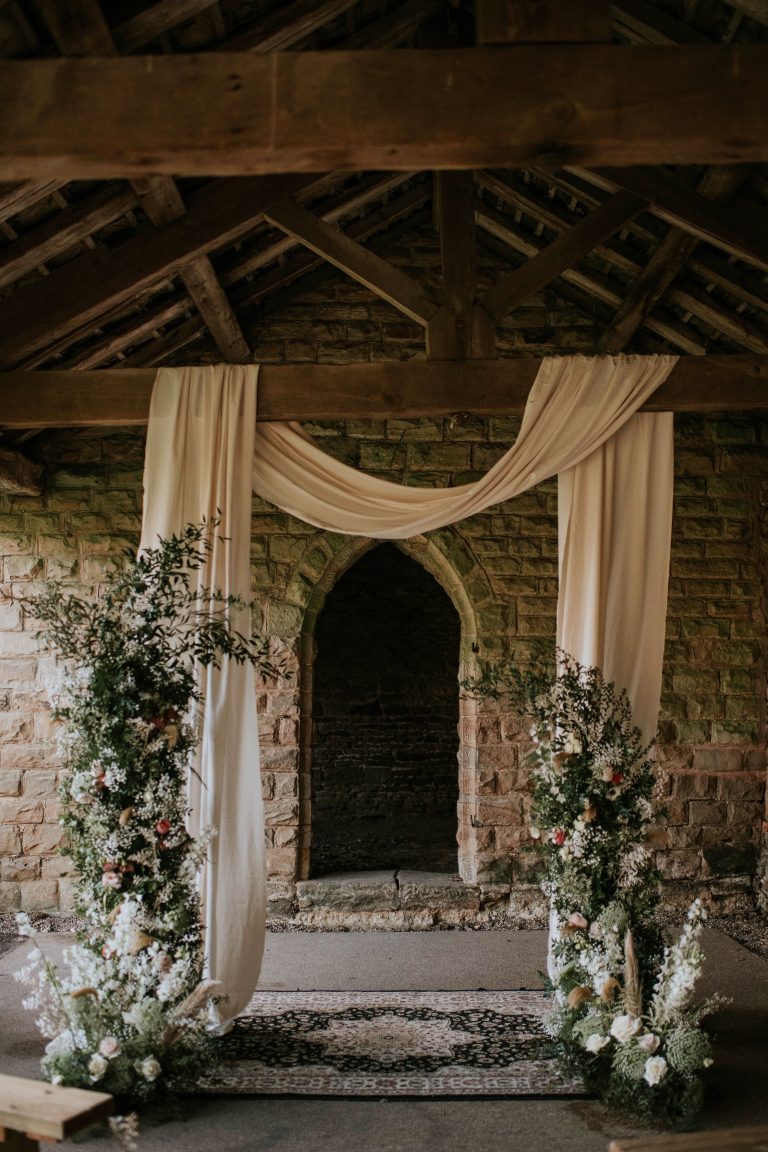 CannonHallstyledshoot TiptoewithEve2 768x1152