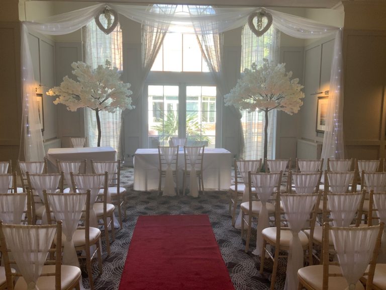 CarringtonBCeremony ChiavariChairs FrontView 768x576