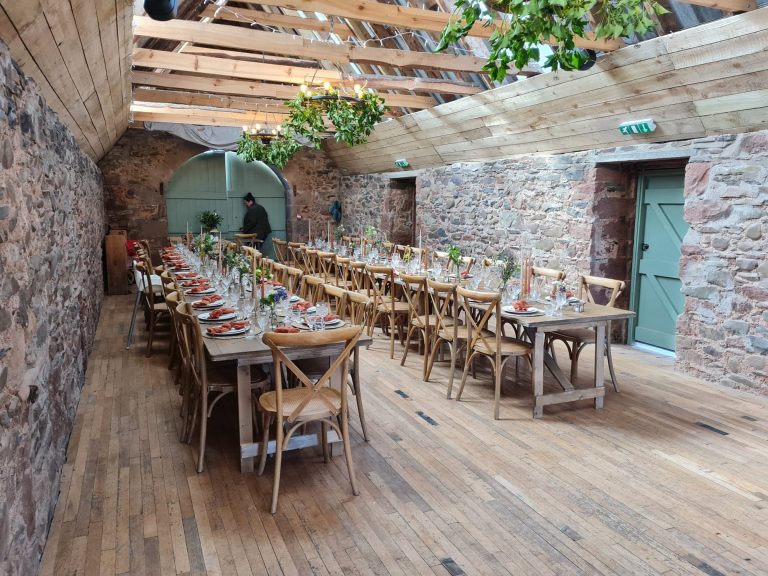 CeremonyBarnlongtablehireDIYWeddingSmallweddingWedderlieHouseWeddingvenue 768x576