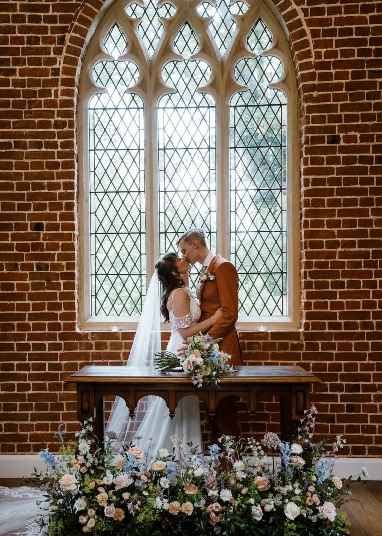 Ceremonyundermainwindow 768x1076