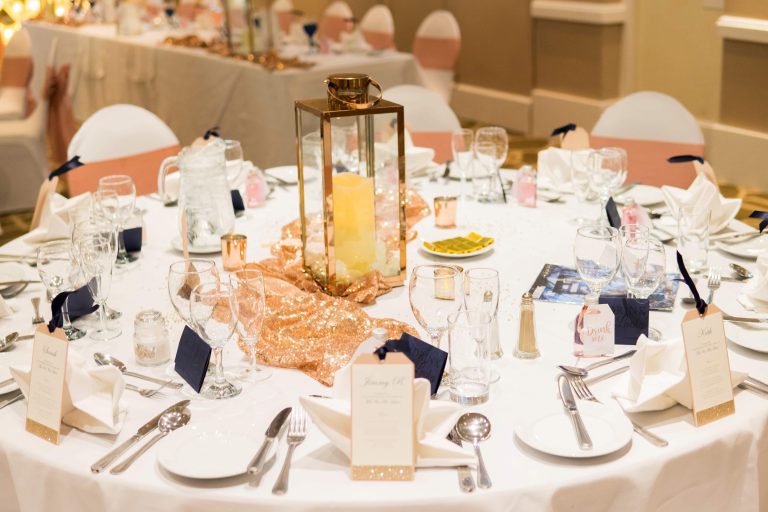 Closeuptable 768x512