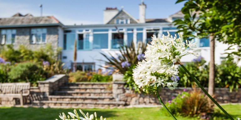 CnzQ6e9XYAAfzxn bmar5p 768x384