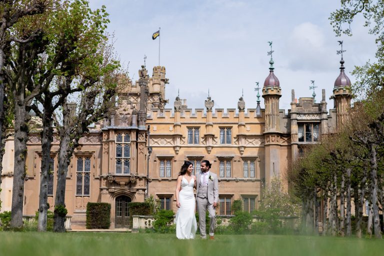 CoupleWeddingoutsidetheHouse 768x511