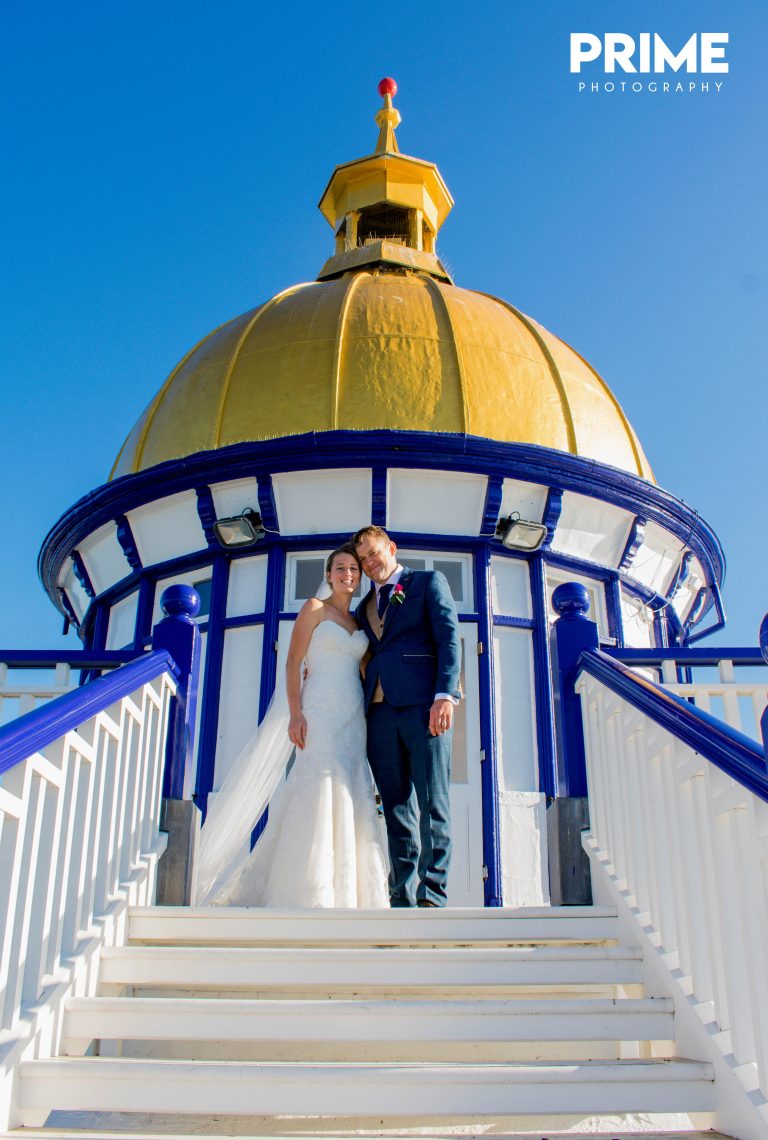 CoupleatTopofSteps 768x1140