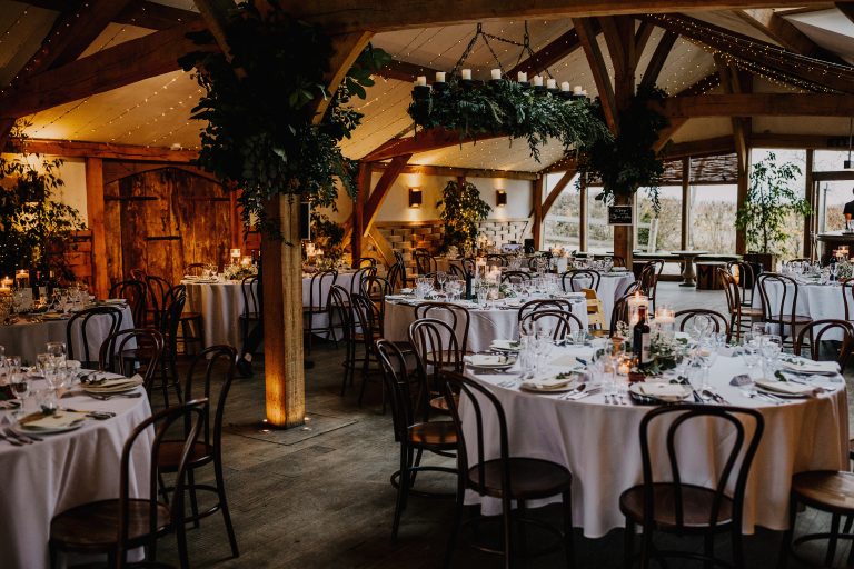 Cripps LushImaging 19.11.21 LauraRory 799 LR 654E3376 768x512