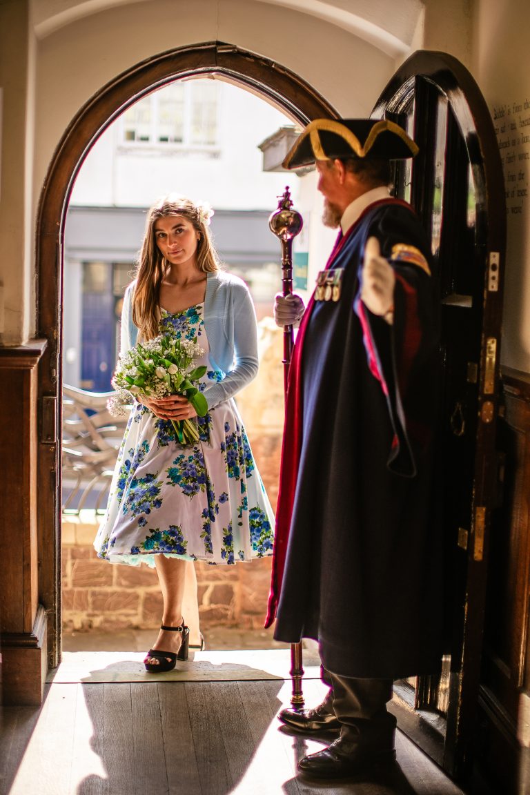 DSC006251204 768x1152