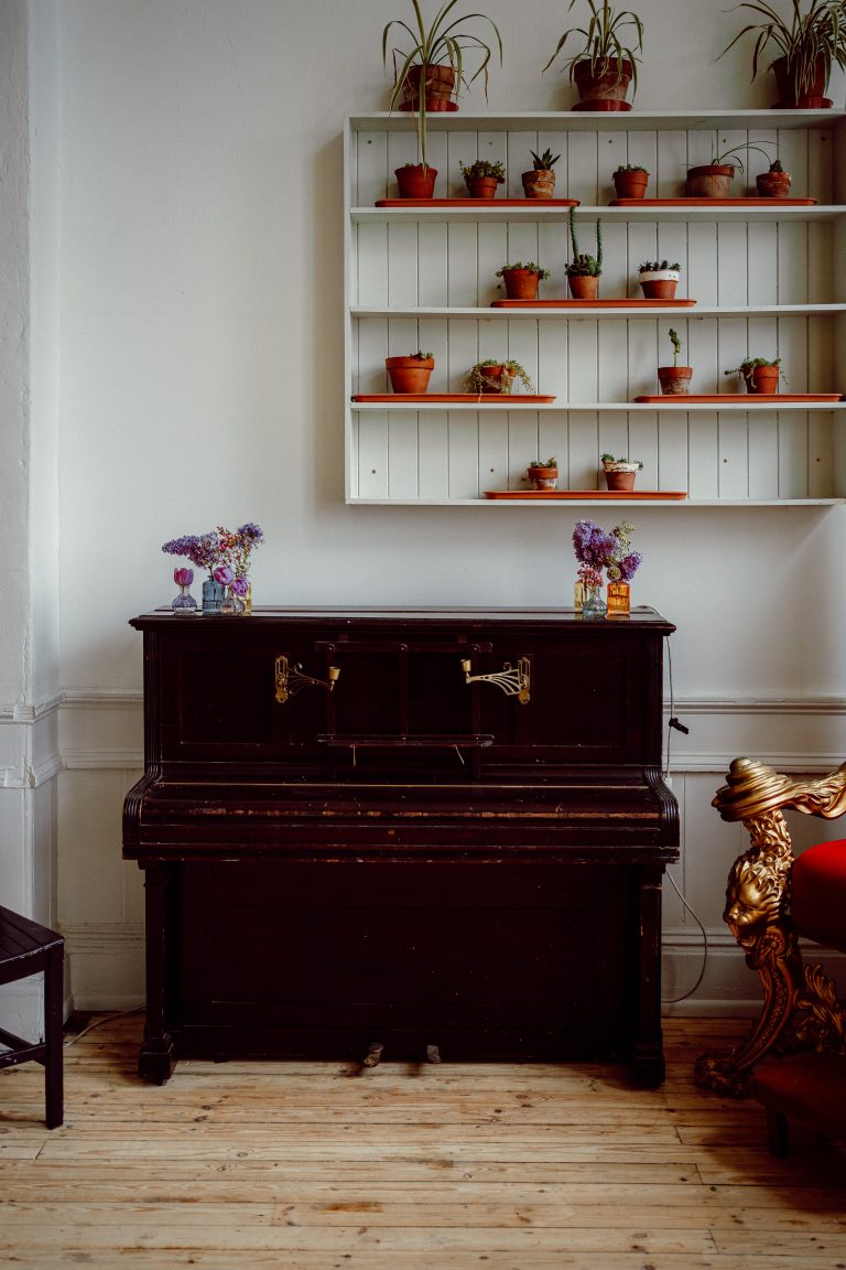 DW TE STYLED Groundlings 264 768x1152