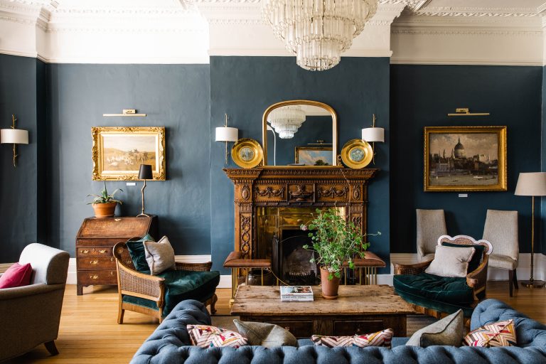 DeerParkTheLounge 3 768x512