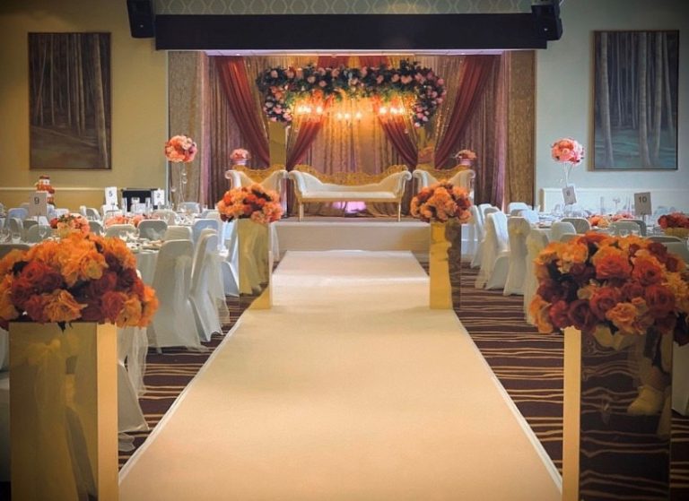 DevonshireSuiteDecor3 768x559