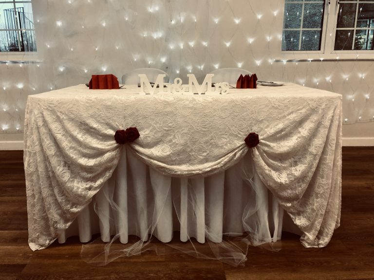 Diningroom Christmaswedding 768x576