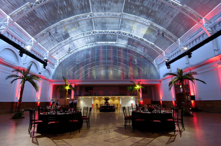 DinnerandAwardsintheLindleyHall RHH1 768x510
