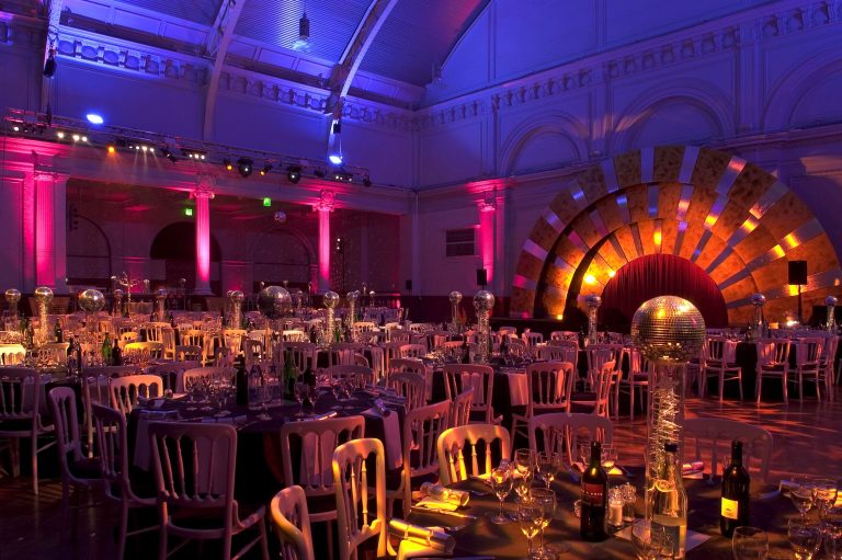 DinnerandAwardsintheLindleyHall RHH47 768x511