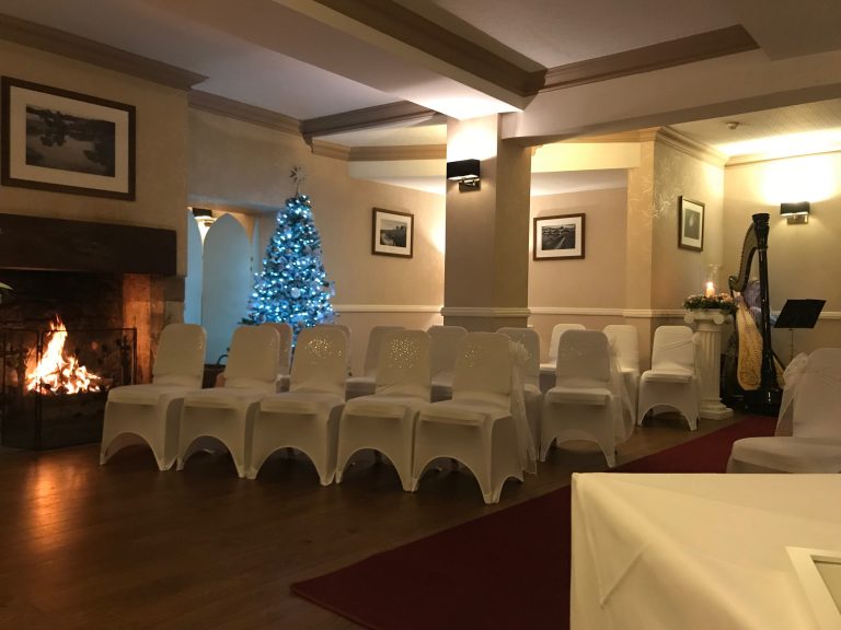 DinningroomceremonyChristmas 768x576