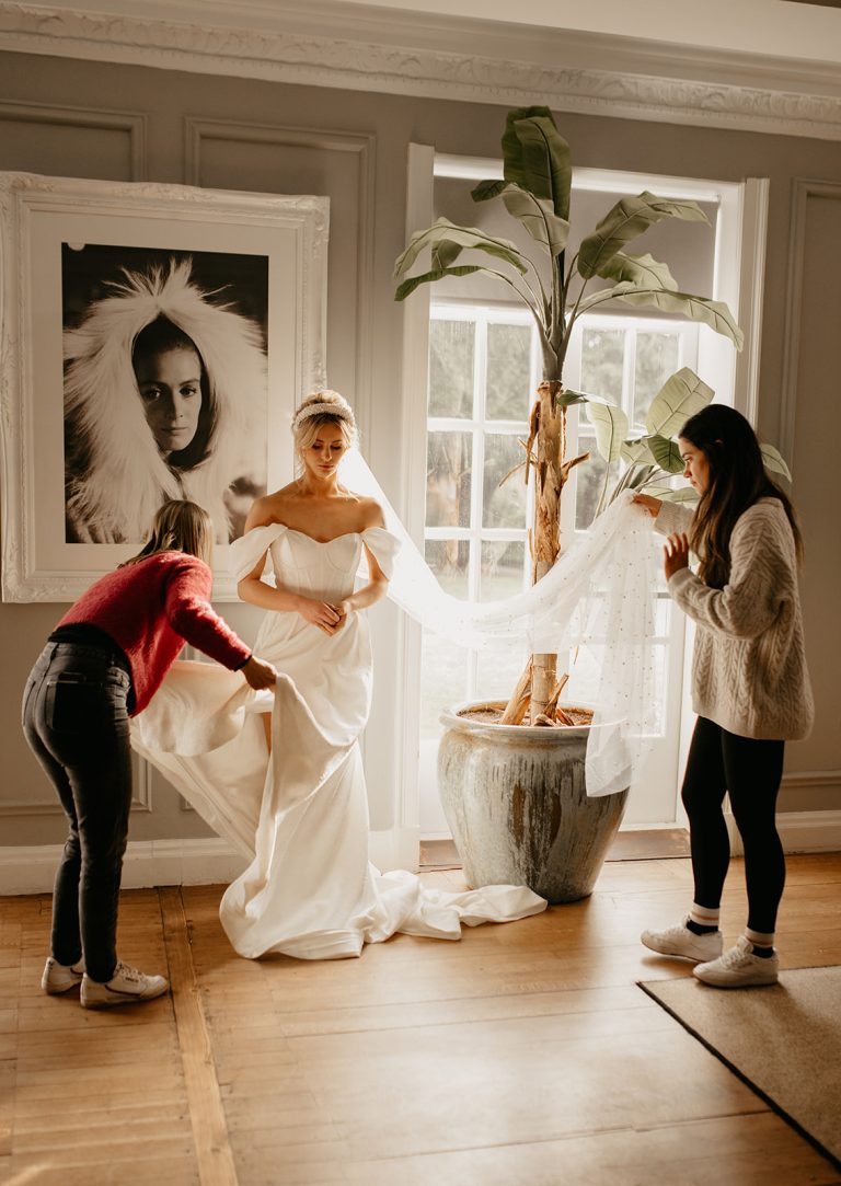 Editorialweddinglookssurrey 165 websize 768x1083