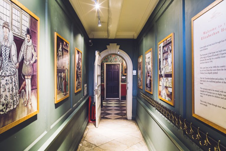 Elizabethan House James Powell Photography Norfolk 008 o6auoi 768x512