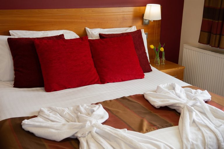 ExecutiveRobes 768x512