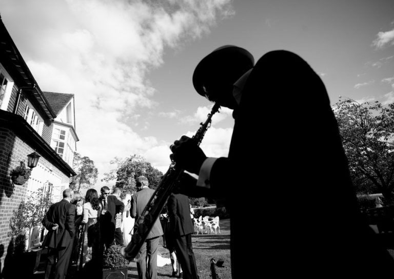 FrontLawnDrinksReception2 768x543