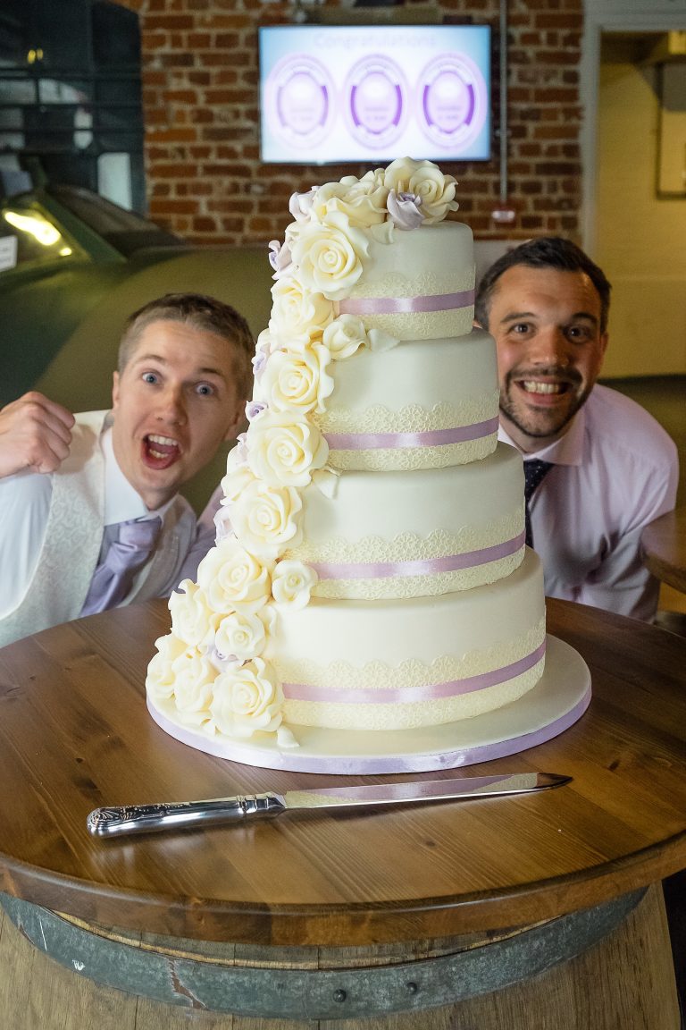 Fun cake   Please credit Oakhouse Photography their website   DO NOT EDIT 1 za0aow 768x1152