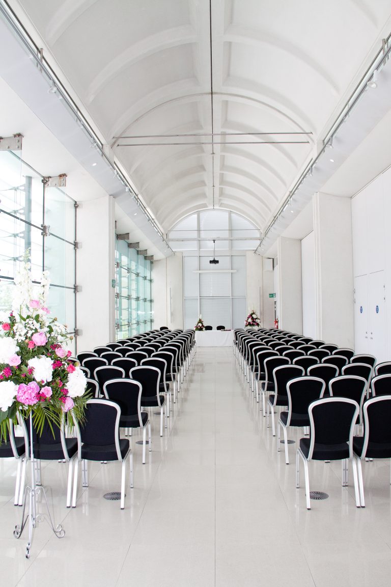 G B Wedding Photos 005 o80lor 768x1152