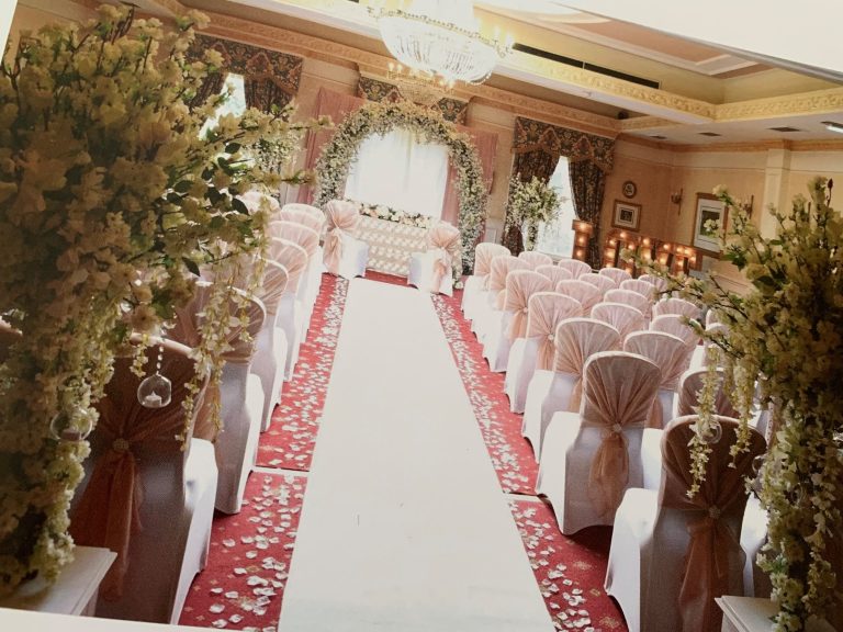 Gardensuiteceremony 1 768x576