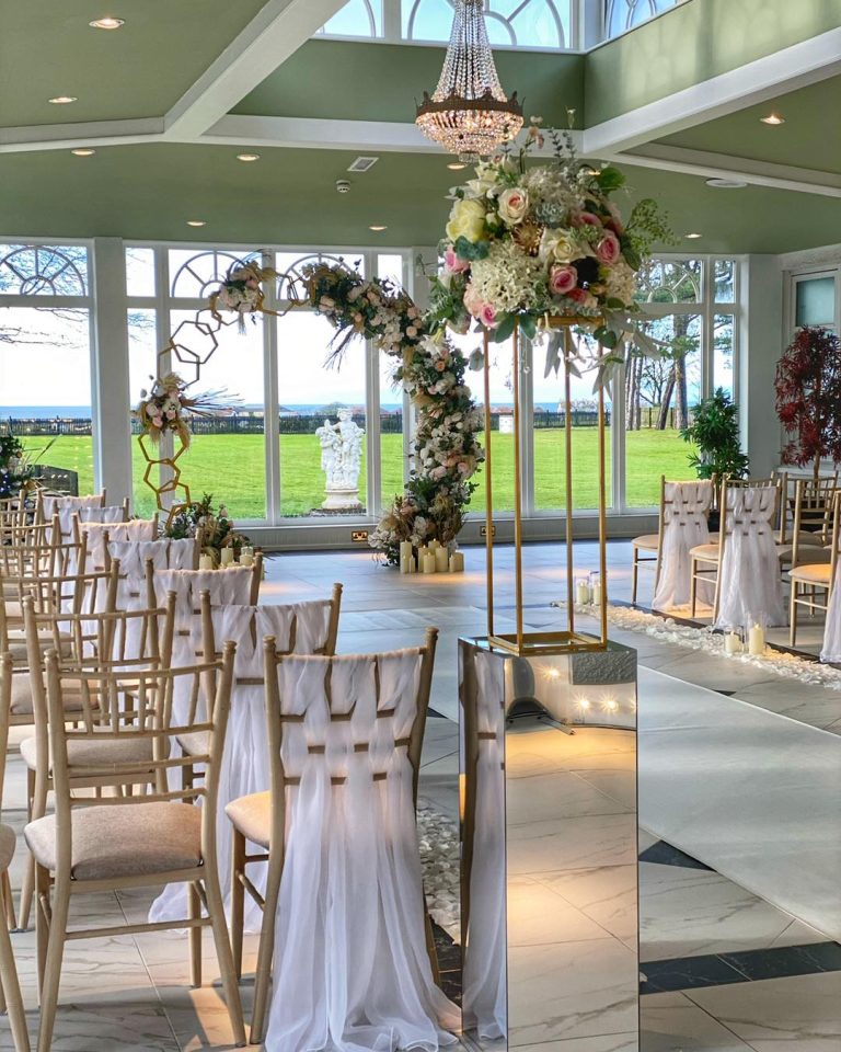 Glasshouse20CeremonySetUp 768x960