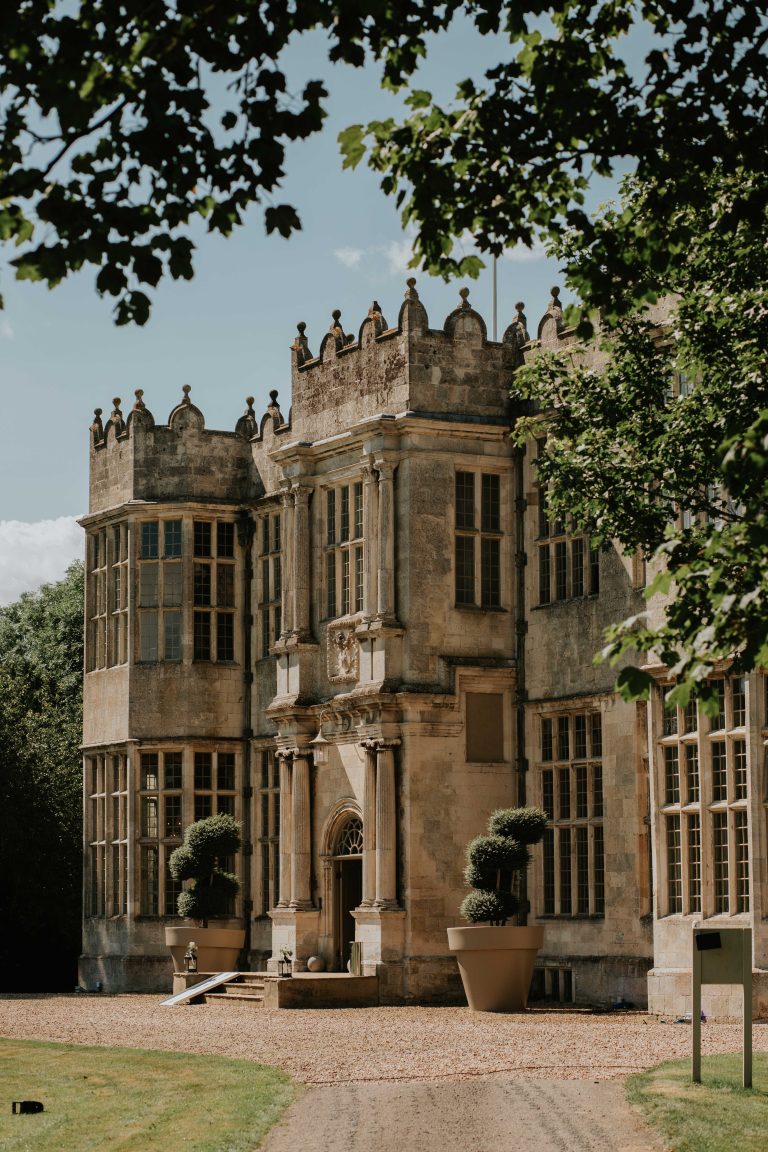 HOWSHAMHALLYORKWEDDING31 768x1152