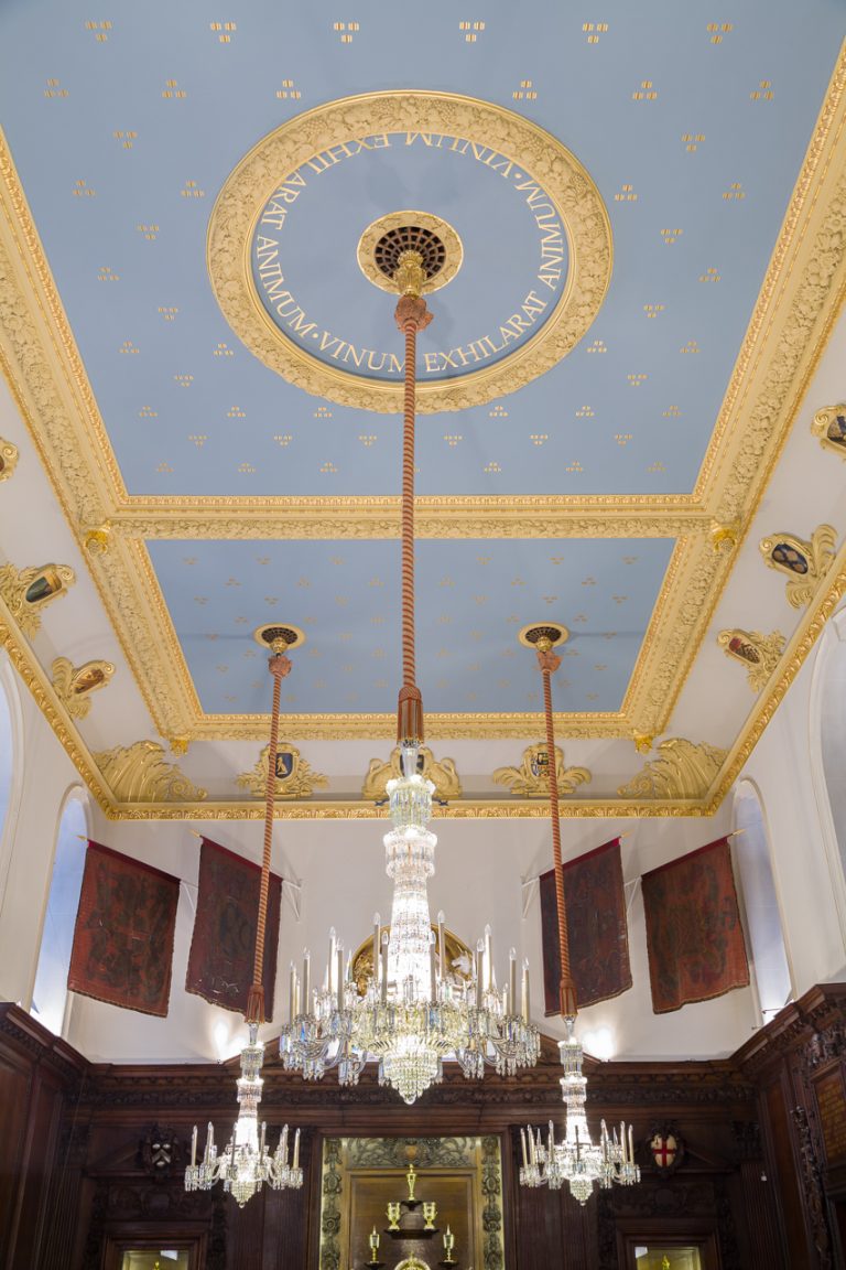 Hallwithceiling 768x1152