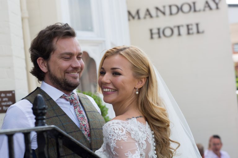 HanaLaurieMandolay0058 768x512