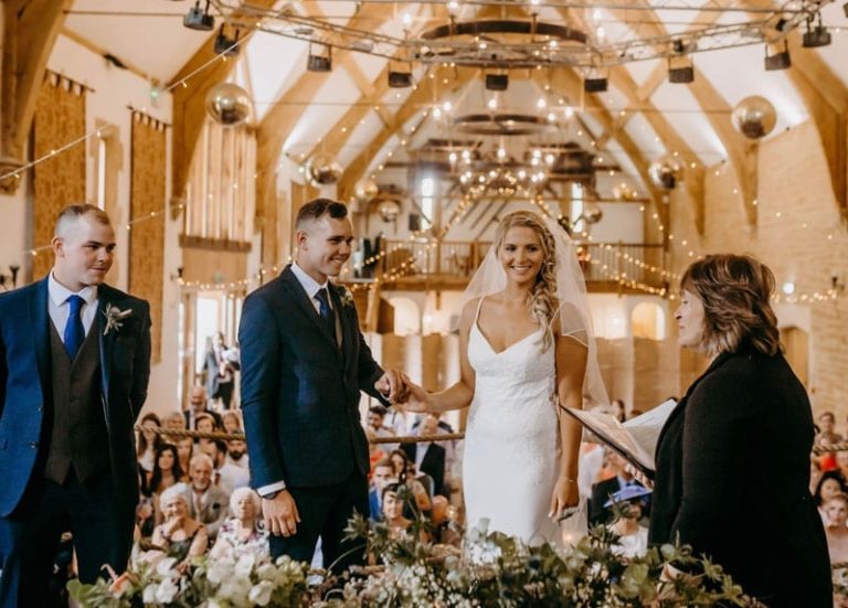 Haselbury Mill country wedding 768x551