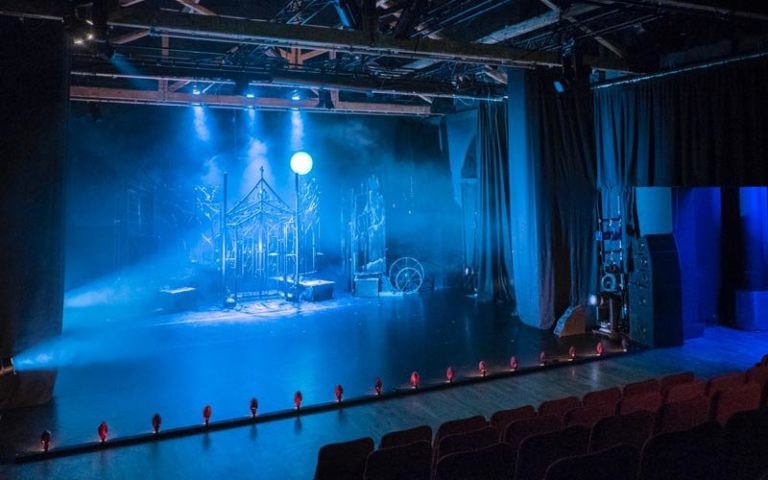 IMAGE LivePerformances sm6z0a 768x480