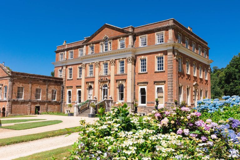 JamesKerriePhotographyBeth Daniel4 768x512