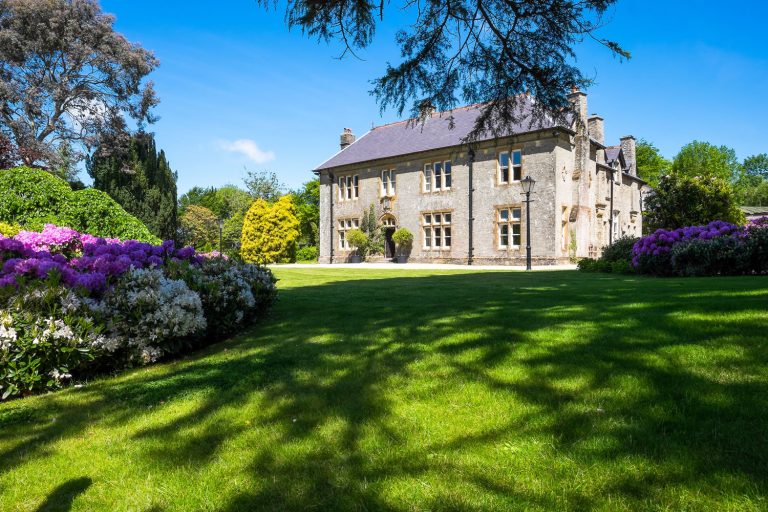 Kentisbury Grange   Gardens   High Res   071 nzm8n7 768x512