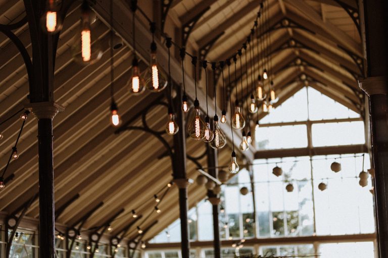 KirstyStevenLightsDanMccourt 768x512